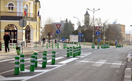 Více ne stovka zelených dopravních sloupk má podle odborník pozitivní dopady...