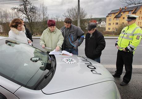 Rekonstrukce pípadu, kdy v ervnu letoního roku policie zablokovala v...