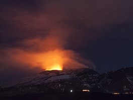 Podle ímské mytologie je pod Etnou pohben titán Týfón. Povst praví, e...