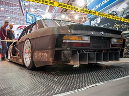 Rusty Slammington je pestavba BMW 5 ady E28 na steam-punkového drsáka.