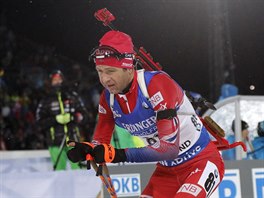 LEGENDA V AKCI. Ole Einar Bjrndalen ovldl vytrvalostn zvod v stersundu a...