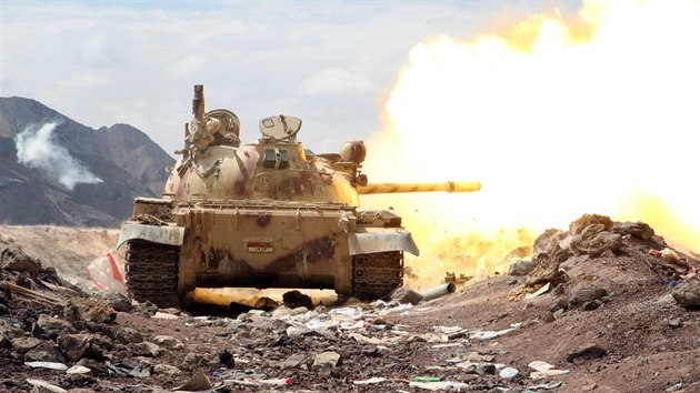Tank jemensk bojvky vlc na stran prezidenta Hadho (3. listopadu 2015)