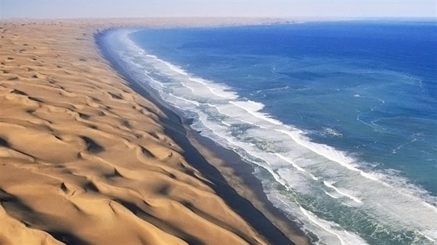 Leteck pohled na Skeleton Coast