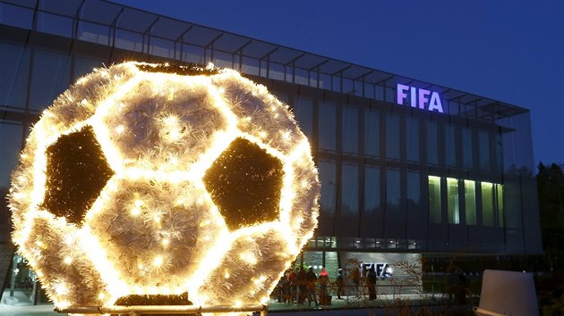 FOTBALOVÉ VÁNOCE? FIFA se chystá nejen na svátky, ale také na jednání o své...