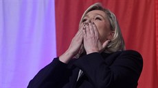 Marine Le Penová na pedvolebním mítinku v Lille (30. listopadu 2015)
