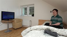 Samostatný a důstojný život by postižení měli nalézt v nových bytech. Samostatný a důstojný život by postižení měli nalézt v nových bytech.
