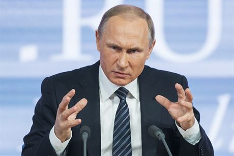 Vladimir Putin hovoil v Moskv na tradiní velké výroní tiskové konferenci...