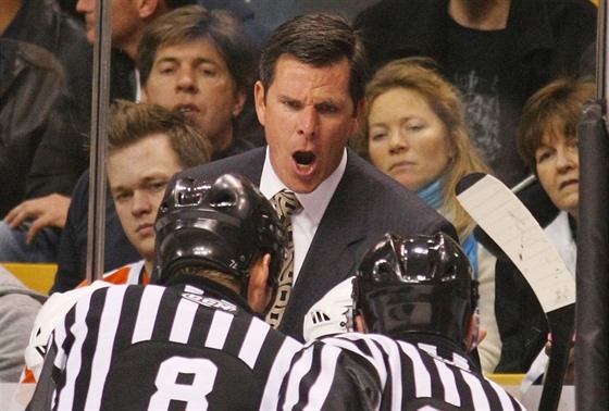 TAK SE UKA. Mike Sullivan se stal novým trenérem Pittsburgh Penguins.