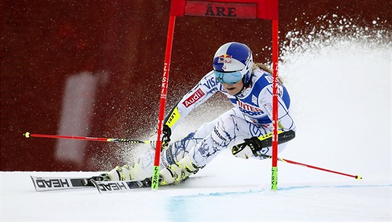Lindsey Vonnová v obím slalomu v Aare