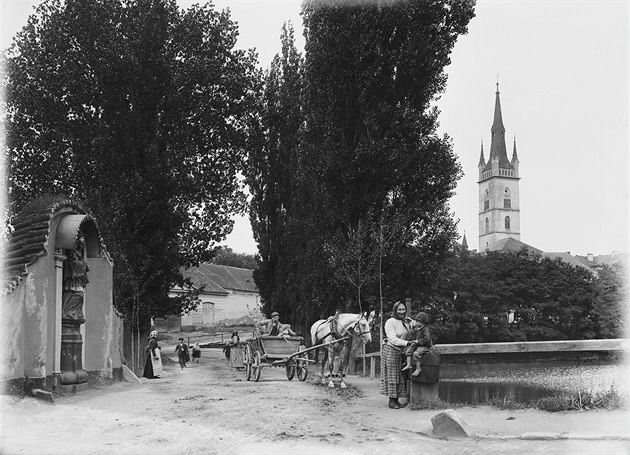 áslav na snímku kolem roku 1898