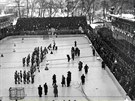 Snímek pochází z mistrovství svta v hokeji v roce 1947. lo u o tetí svtový...