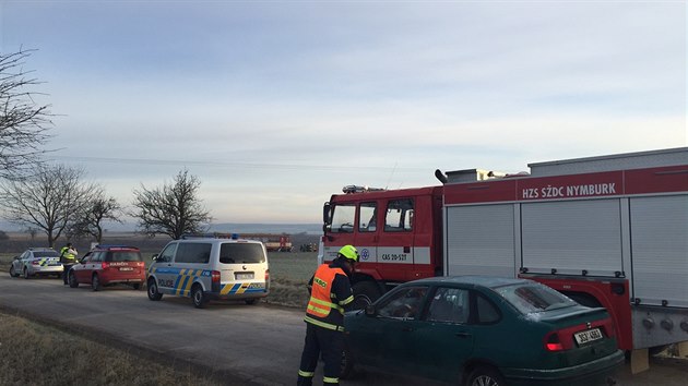 U Mstce Krlov na Nymbursku se srazil osobn vlak s autem (14.12.2015).