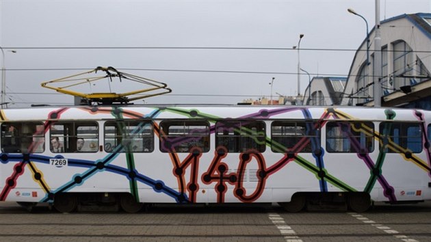 Vtzem 4. ronku soute "Namalujte svou tramvaj" se stala tda primy B praskho gymnzia Postupick.