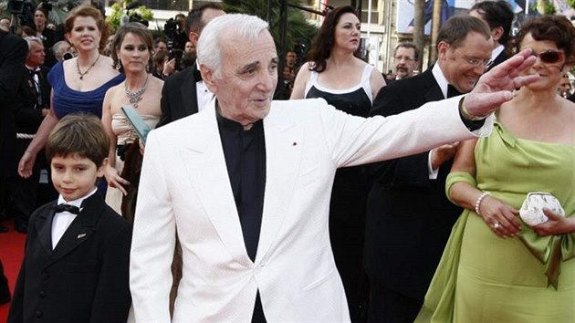 Charles Aznavour na zahjen 62. ronku filmovho festivalu v Cannes (13. 5. 2009)