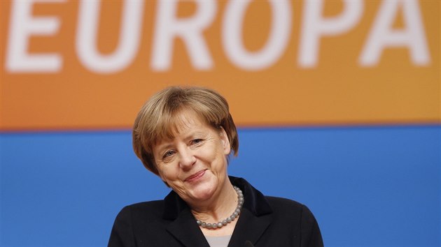 Nmeck kanclka Angela Merkelov bhem zahjen dvoudenn stranick konference jej strany CDU v nmeckm mst Karlsruhe. (14. 12. 2015)