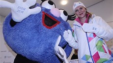 Maskotem VII. zimní olympiády dětí a mládeže je modrá sněhová koule, které dali... Maskotem VII. zimní olympiády dětí a mládeže je modrá sněhová koule, které dali...