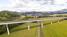 Varianta číslo 1 počítá i s takovýmto přemostěním železnicní trati u Rovenska... Varianta číslo 1 počítá i s takovýmto přemostěním železnicní trati u Rovenska...