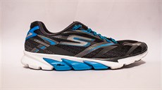 TEST: Extrémn lehké tréninkové silniní boty Skechers GoRun 4.