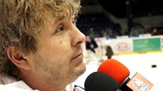 Aleš Javůrek už nebude působit jako komentátor na zápasech hokejistů Pardubic. Aleš Javůrek už nebude působit jako komentátor na zápasech hokejistů Pardubic.