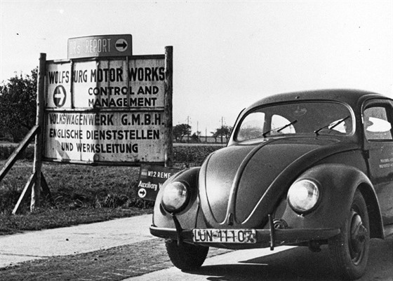 Do konce války v roce 1945 bylo vyrobeno pouhých 630 vozidel známých pod...