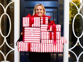 Hereka Reese Witherspoonová s nakoupenými vánoními dárky
