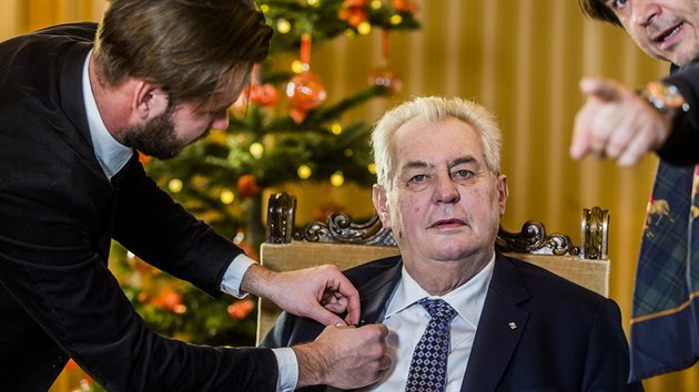 Prezident Milo Zeman se pipravuje na vnon proslov z Ln