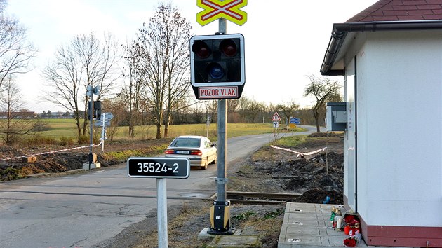 Pejezd v Ran na Chrudimsku, kde potkem prosince zahynuli ti lid.