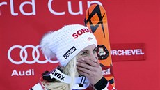 Usmvavá Eva-Maria Bremová po vítzství v obím slalomu ve francouzském...