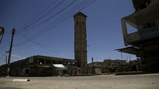 Pobořený minaret v povstalci kontrolovaném syrském městě Ma'arat an-Numán (26.... Pobořený minaret v povstalci kontrolovaném syrském městě Ma'arat an-Numán (26....