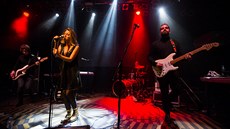 Emma Smetana (Lucerna Music Bar, Praha, 21. prosince 2015)