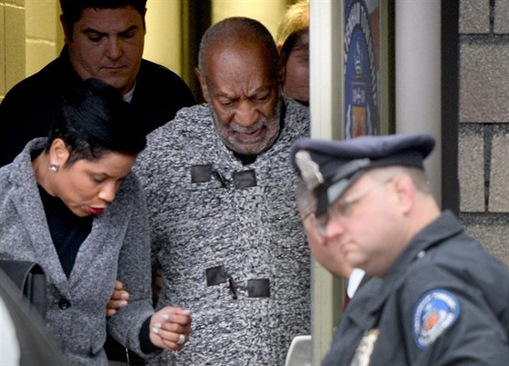 Bill Cosby opustil vazbu po zaplacení kauzy jeden milion dolar (Elkins Park,...