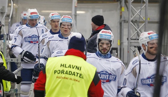 Hokejisté Komety nastupují k duelu s Plzní, který se hrál v Brn za Luánkami.