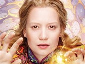 Mia Wasikowska jako Alenka ve filmu Alenka v říši divů za zrcadlem Mia Wasikowska jako Alenka ve filmu Alenka v říši divů za zrcadlem