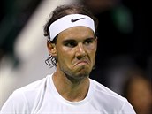 Nespokojen Rafael Nadal ve finle turnaje v Dauh