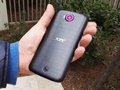 Acer Liquid Jade Primo dokonce slibuje i atraktivn fotoapart a samozejm...