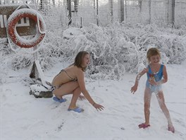 Zimní plavecký klub v sibiském Krasnojarsku (6. ledna 2016)