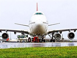 Boeing 747 australsk spolenosti Qantas letl ze Sydney do Johannesburgu s...