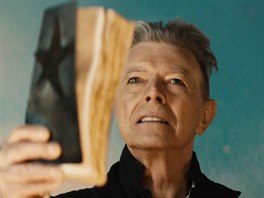 David Bowie ve videoklipu Blackstar