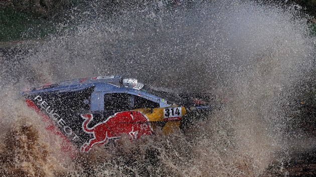 BOJ S VODOU. Sbastien Loeb na Rallye Dakar.