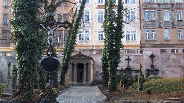 Na Malostranskm hbitov v Praze objevil Ludk Jaa hrobku Augustina Haase.
