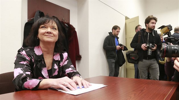 Marta Semelov u praskho obvodnho soudu (6.1.2016)