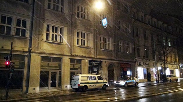 Zlodji vykradli staroitnictv v centru Prahy. Odnesli si perky piblin za 30 tisc korun.