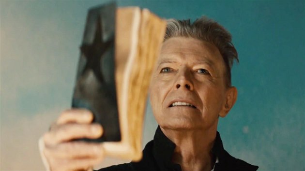 David Bowie ve videoklipu Blackstar