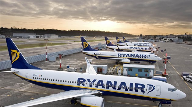 Ryanair létá výhradn s Boeingy 737-800