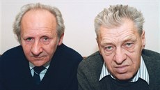 Vynálezci trhaviny semtex Stanislav Brebera (vlevo) a Radim Fukátko na snímku z...