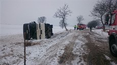 Nehoda autobusu u obce Litoboř na Náchodsku (6. ledna 2016) Nehoda autobusu u obce Litoboř na Náchodsku (6. ledna 2016)