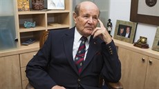 Zlínský internista a diabetolog Jaroslav Rybka loni obdržel prezidentskou... Zlínský internista a diabetolog Jaroslav Rybka loni obdržel prezidentskou...