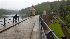 Velkých oprav se dočká také přehrada v libereckém Harcově. Velkých oprav se dočká také přehrada v libereckém Harcově.