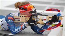 Jessica Jislová během střelby na biatlonovém IBU Cupu v Novém Městě na Moravě Jessica Jislová během střelby na biatlonovém IBU Cupu v Novém Městě na Moravě
