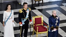 Dánská královna Margrethe II., korunní princ Frederik a korunní princezna Mary...